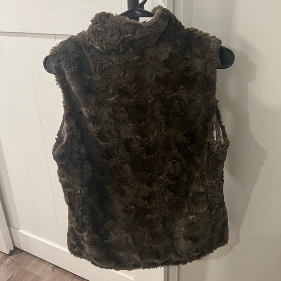 North face vest - Picture 2 of 5